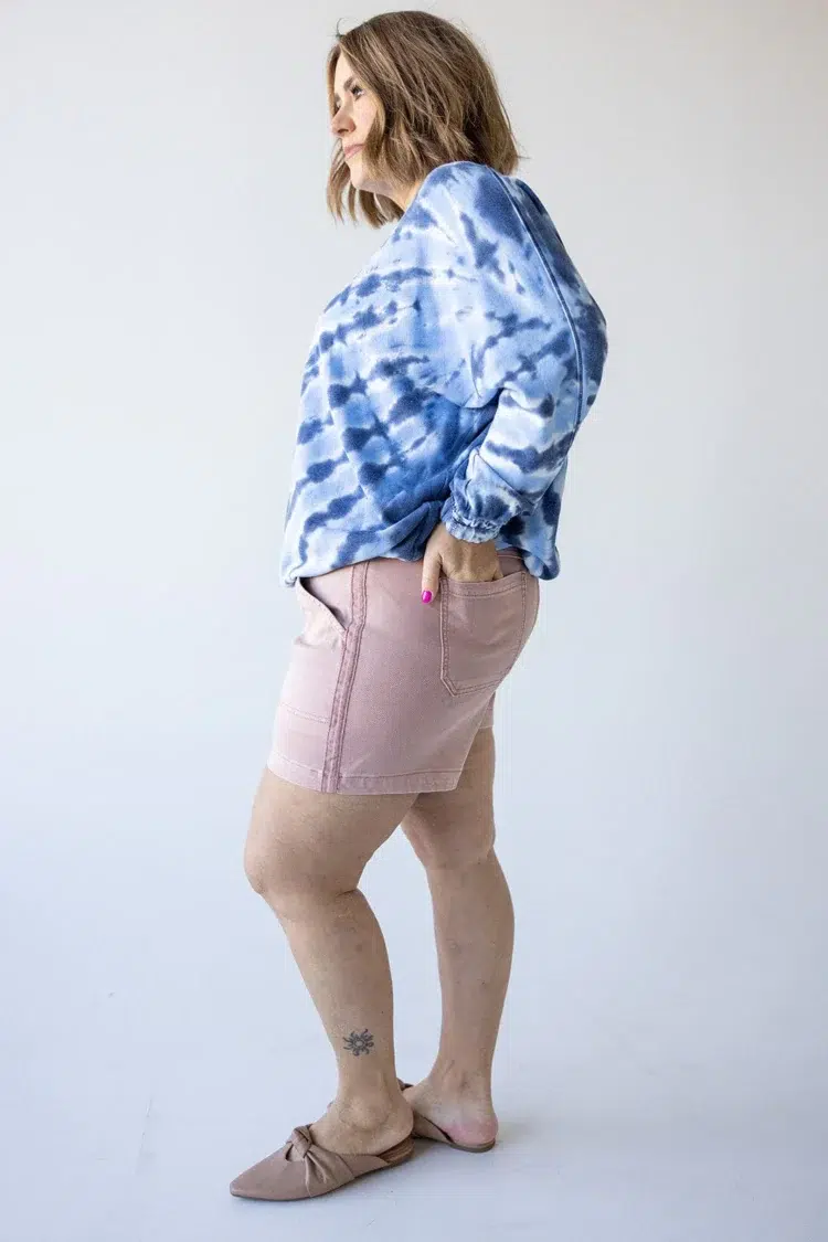 a model from the store Love Marlow wearing the 6" twill shorts from Spanx