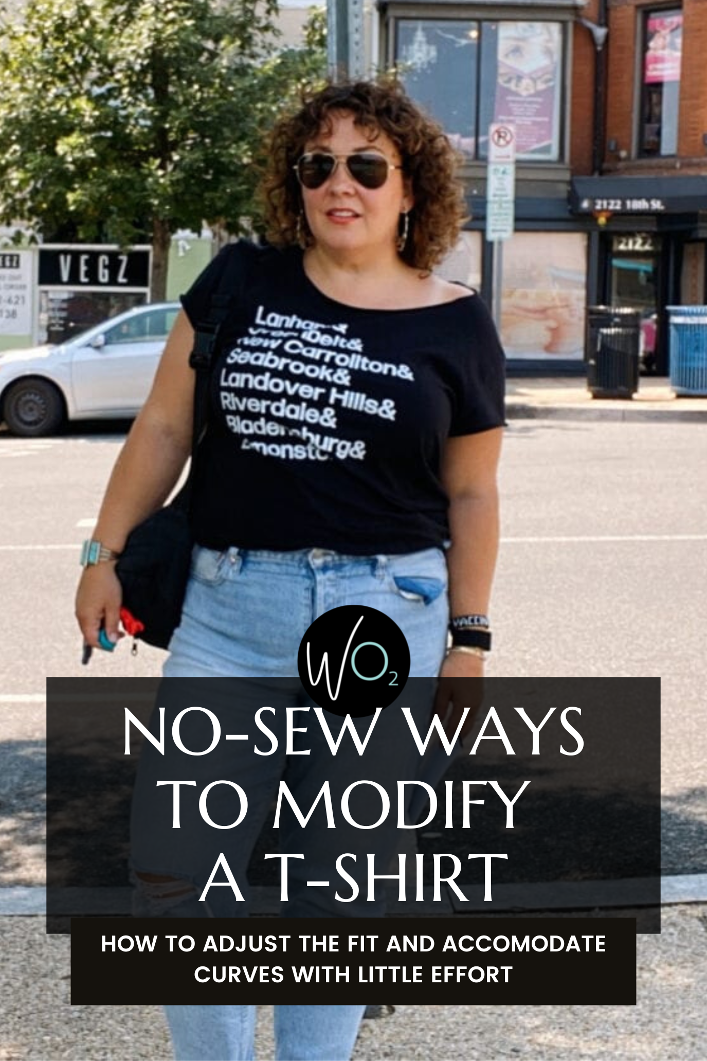 Maan oppervlakte Zorgvuldig lezen Rechtzetten 5 Easy No-sew DIY T-Shirt Modifications for a More Feminine Fit - Wardrobe  Oxygen
