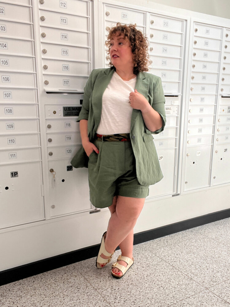 Alison of Wardrobe Oxygen, a midsize over 40 blogger, reviews the ABLE linen blazer and shorts styled with a white t-shirt and Birkenstock sandals