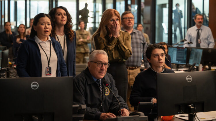 ZERO DAY. (L to R) Eden Lee as Agent Angela Kim, Mozhan Navabi as Melissa Kornblau, Robert De Niro as George Mullen, Connie Britton as Valerie Whitesell, Jay Klaitz as Tim Pennington and Ignacio Diaz-Silverio as Cesar Rocha in Episode 105 of Zero Day. Cr. JOJO WHILDEN/Netflix © 2024